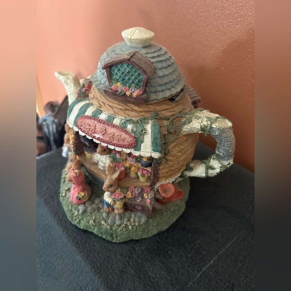 Vintage 1990s Bunny Garden Shop Teapot Resin Bank Cottagecore